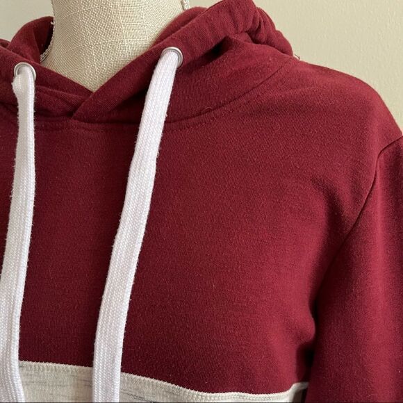 𝅺REFLEX | Color Block Sweatshirt - Picture 2 of 5